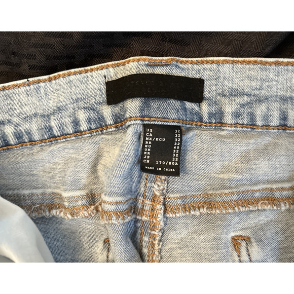 Forever 21 Jeans Size W32 L30 Light Distressed Roses Embroidered Skinny - Picture 3 of 7